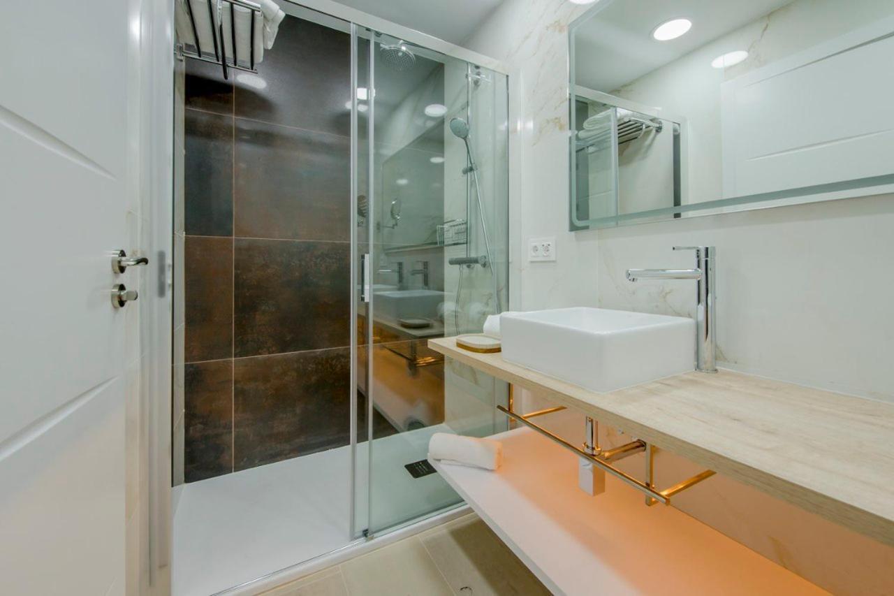 Suara Apartamentos 3 马德里 外观 照片